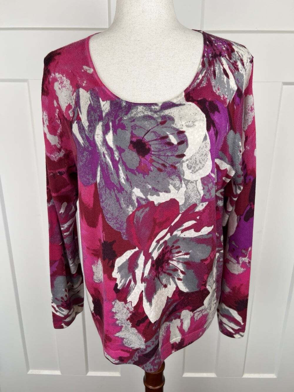 Talbots XL 100% Merino Wool Floral Sweater Pink Purple Gray NWOT